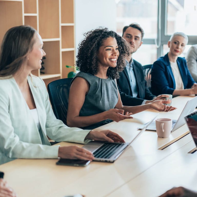 how-to-run-a-successful-business-meeting-Instagram-Template-768x768.jpg